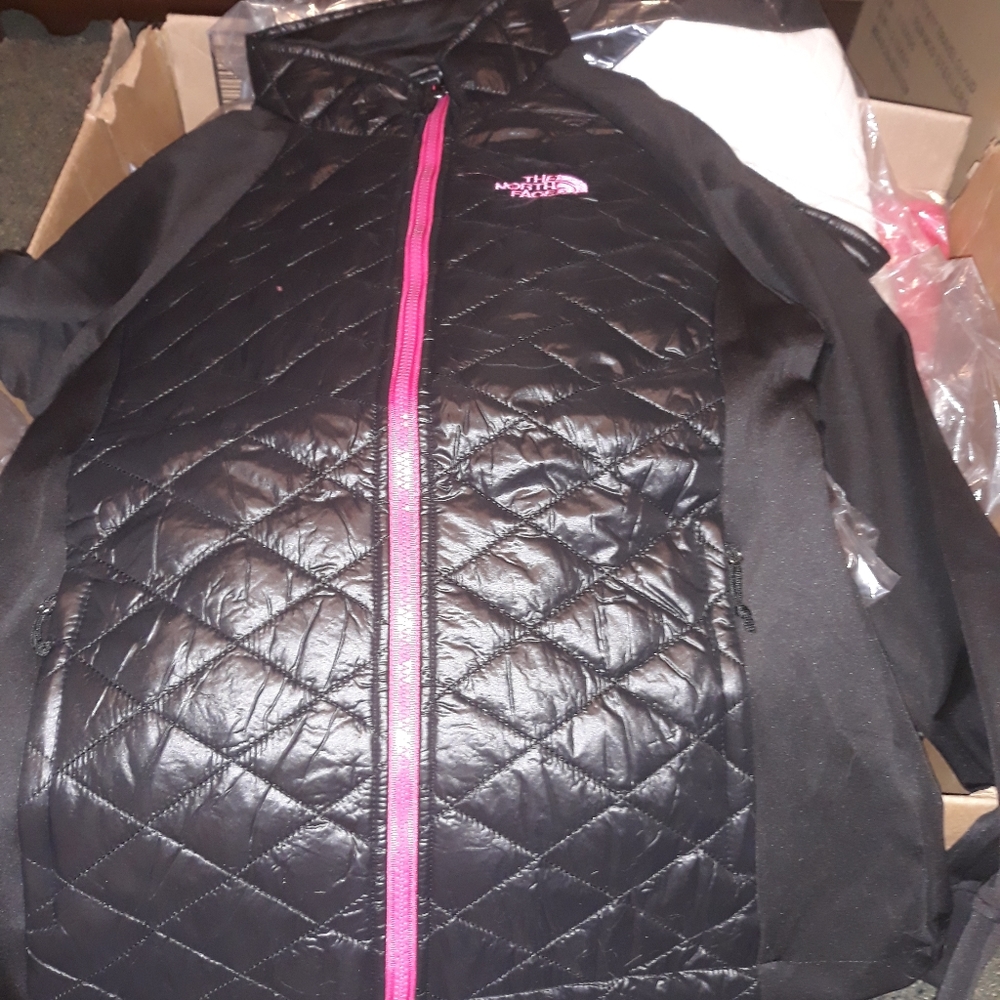 The North face SIZE VARIES NEW W/TAGS
